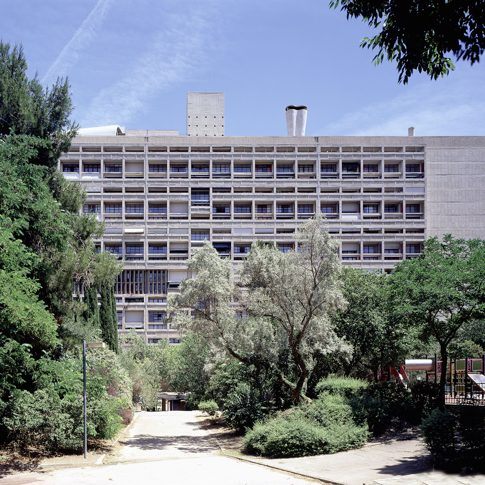 Unité d'Habitation von Le Corbusier aufgenommen in Marseille 2004 Bild 1