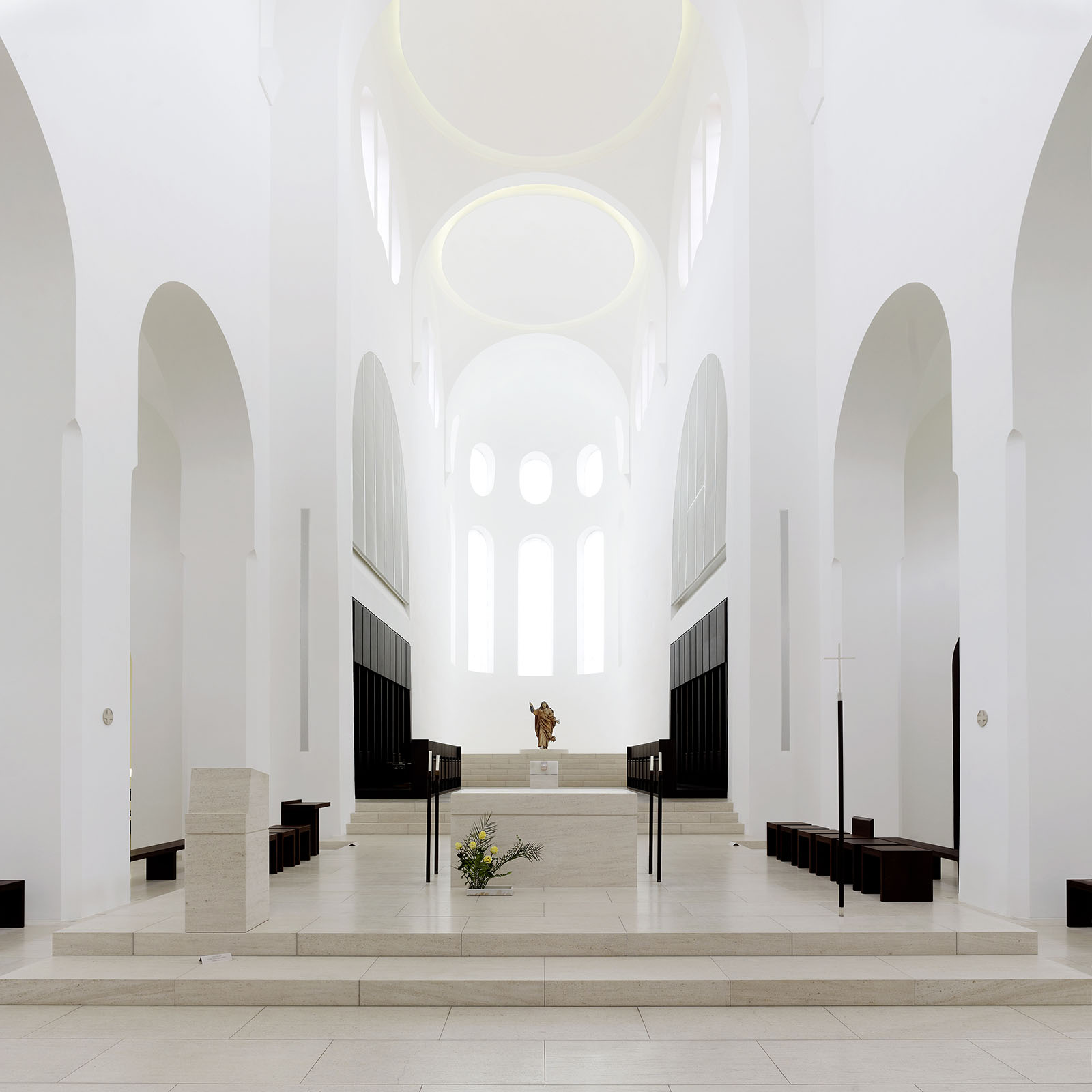 Moritzkirche von John Pawson aufgenommen in Augsburg 2013 Bild 2