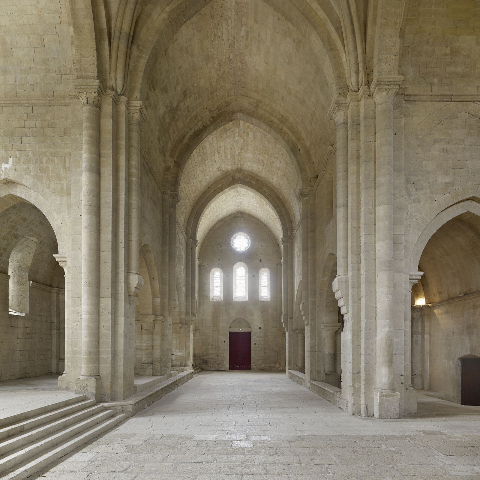 Abbaye de Silvacane aufgenommen in La Roque-d'Anthéron 2014 Bild 3